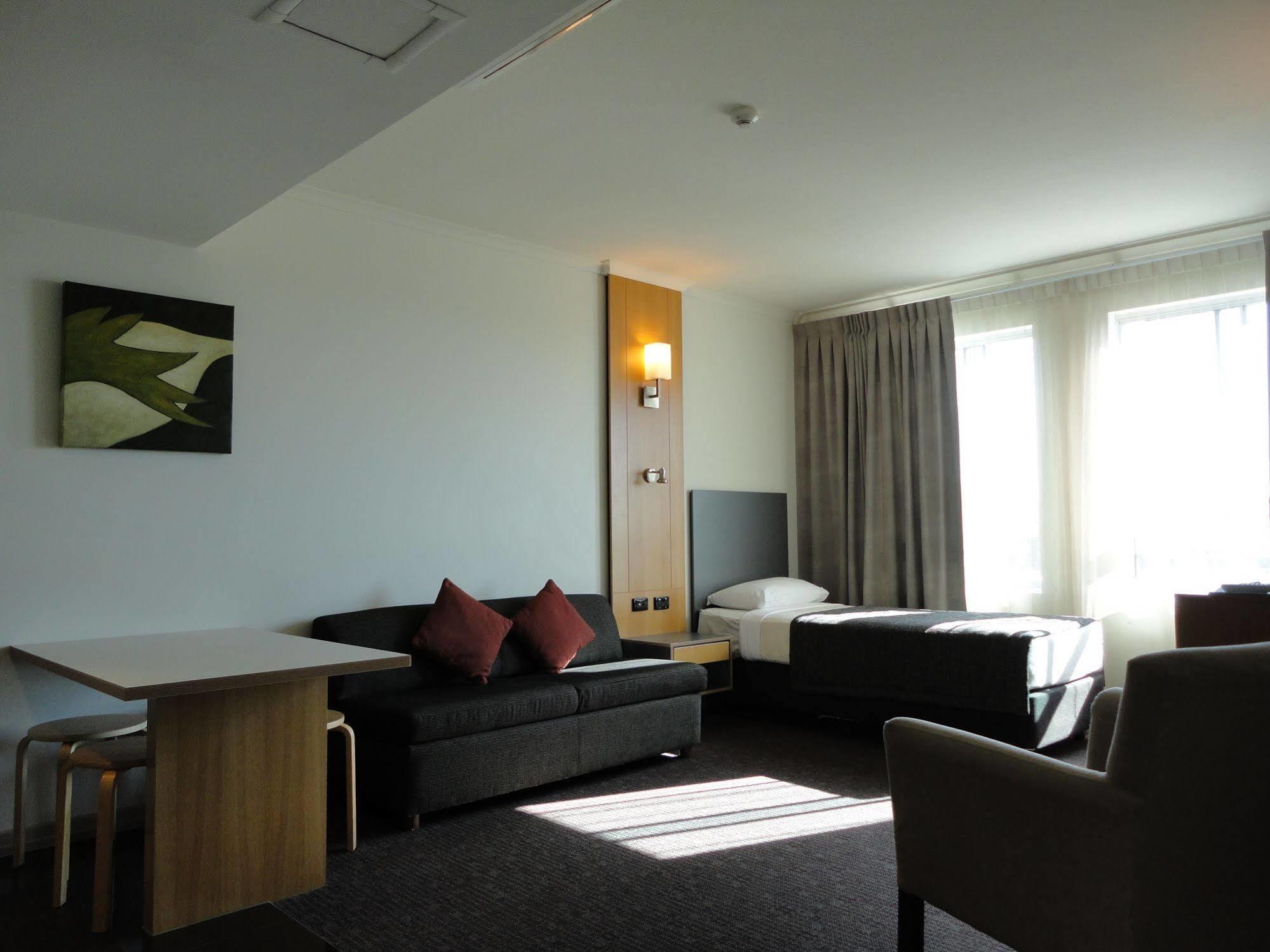 Metro Hotel Ipswich International Exterior photo